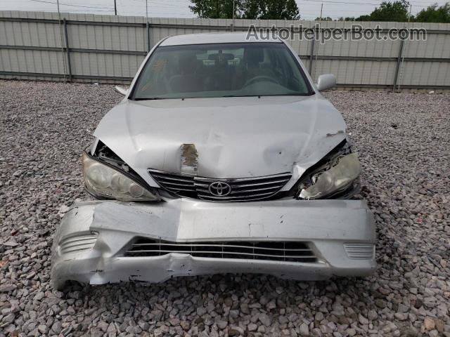 2005 Toyota Camry Le Серебряный vin: 4T1BE32K65U590615