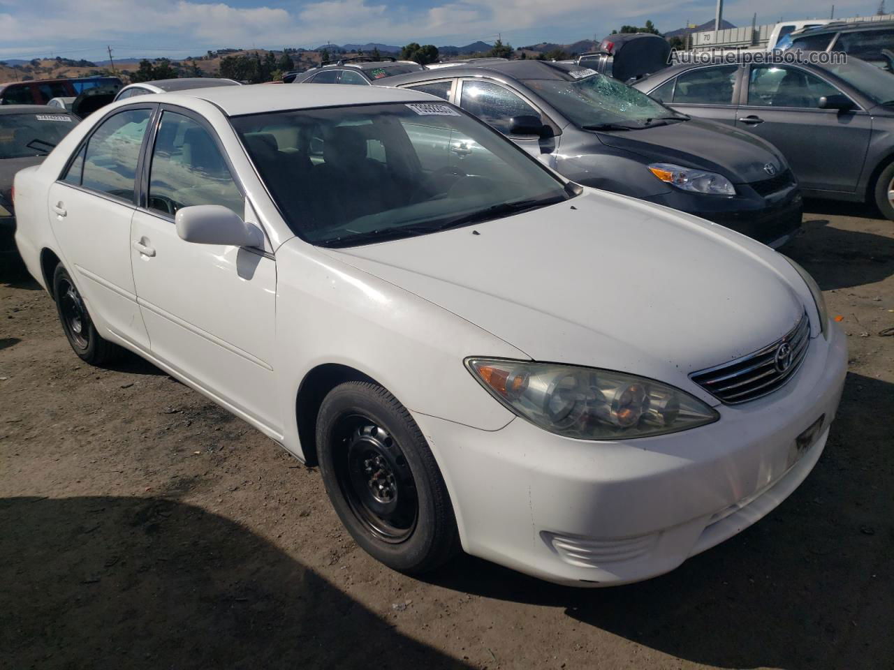 2005 Toyota Camry Le White vin: 4T1BE32K85U430137