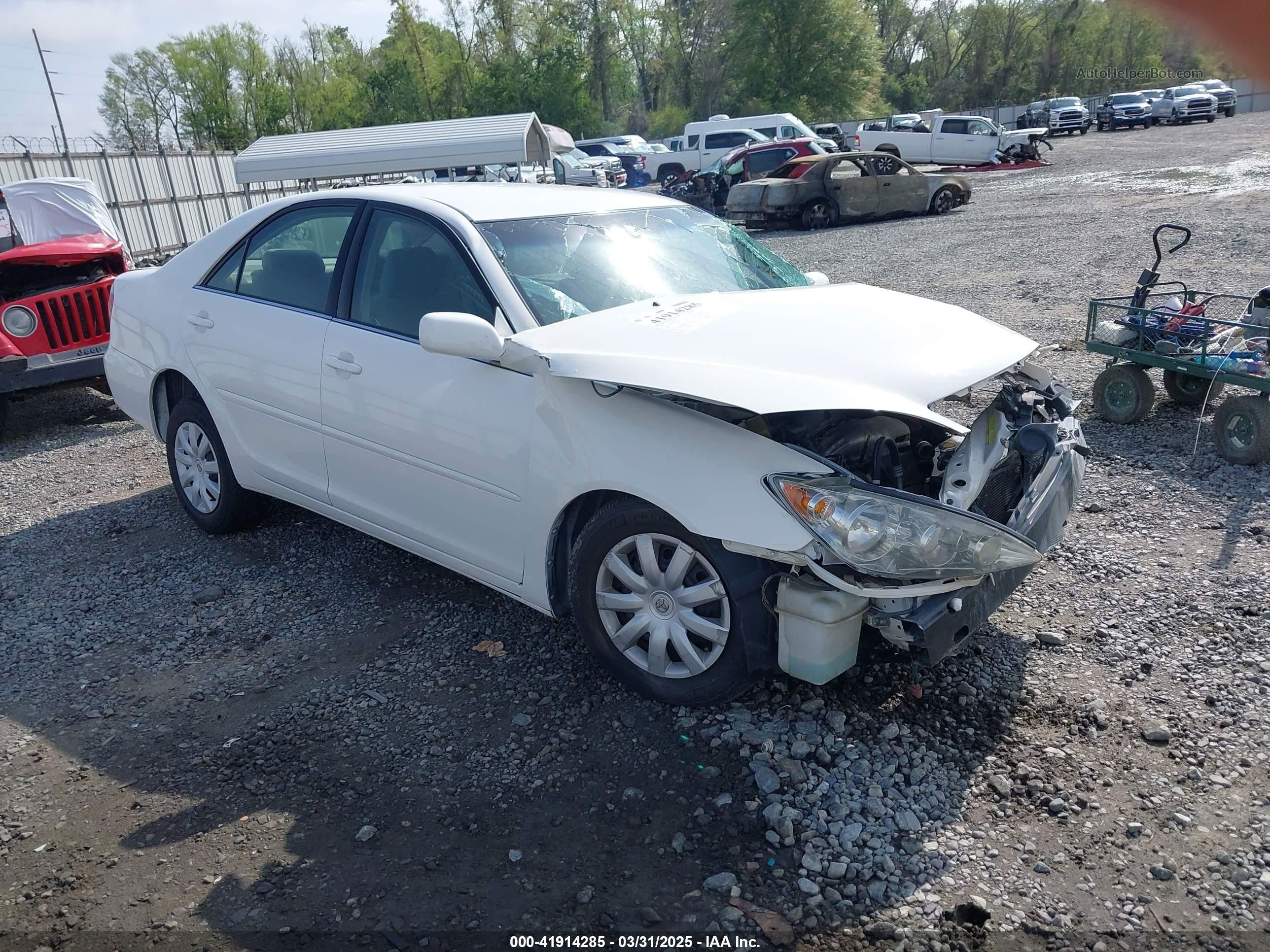 2005 Toyota Camry Le Белый vin: 4T1BE32K85U435323