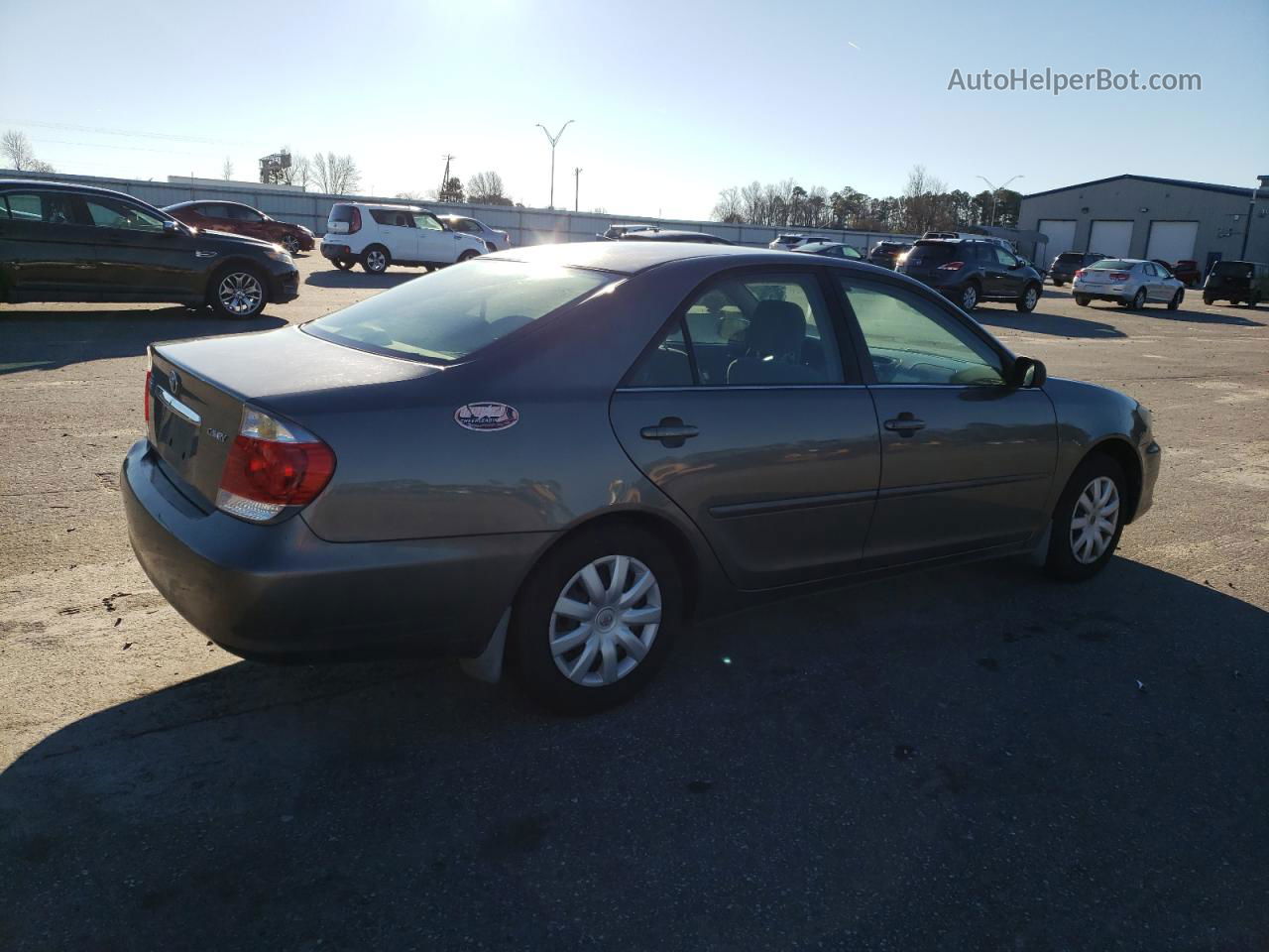 2005 Toyota Camry Le Beige vin: 4T1BE32K85U618043