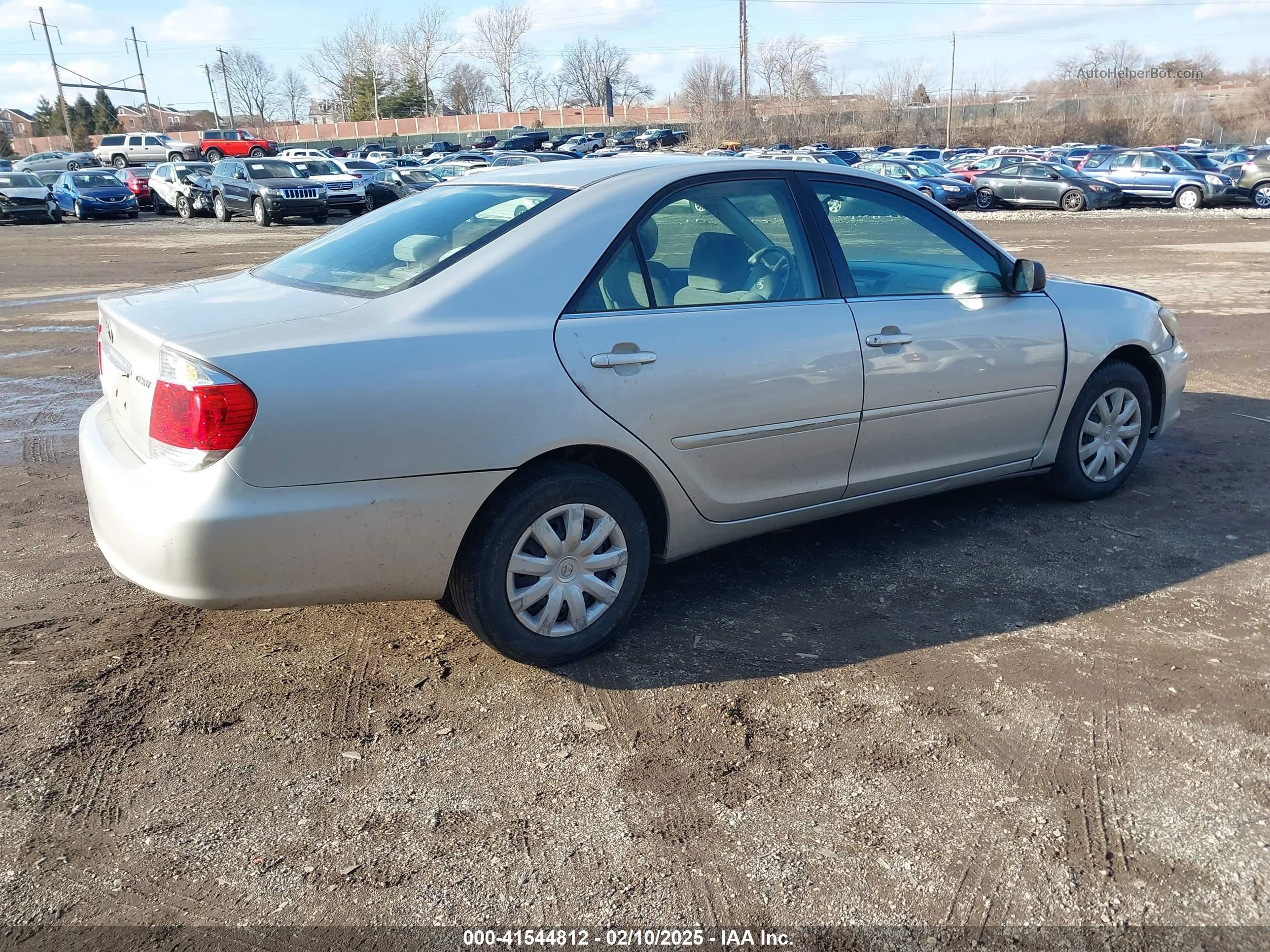 2005 Toyota Camry Std Серебряный vin: 4T1BE32K95U024089