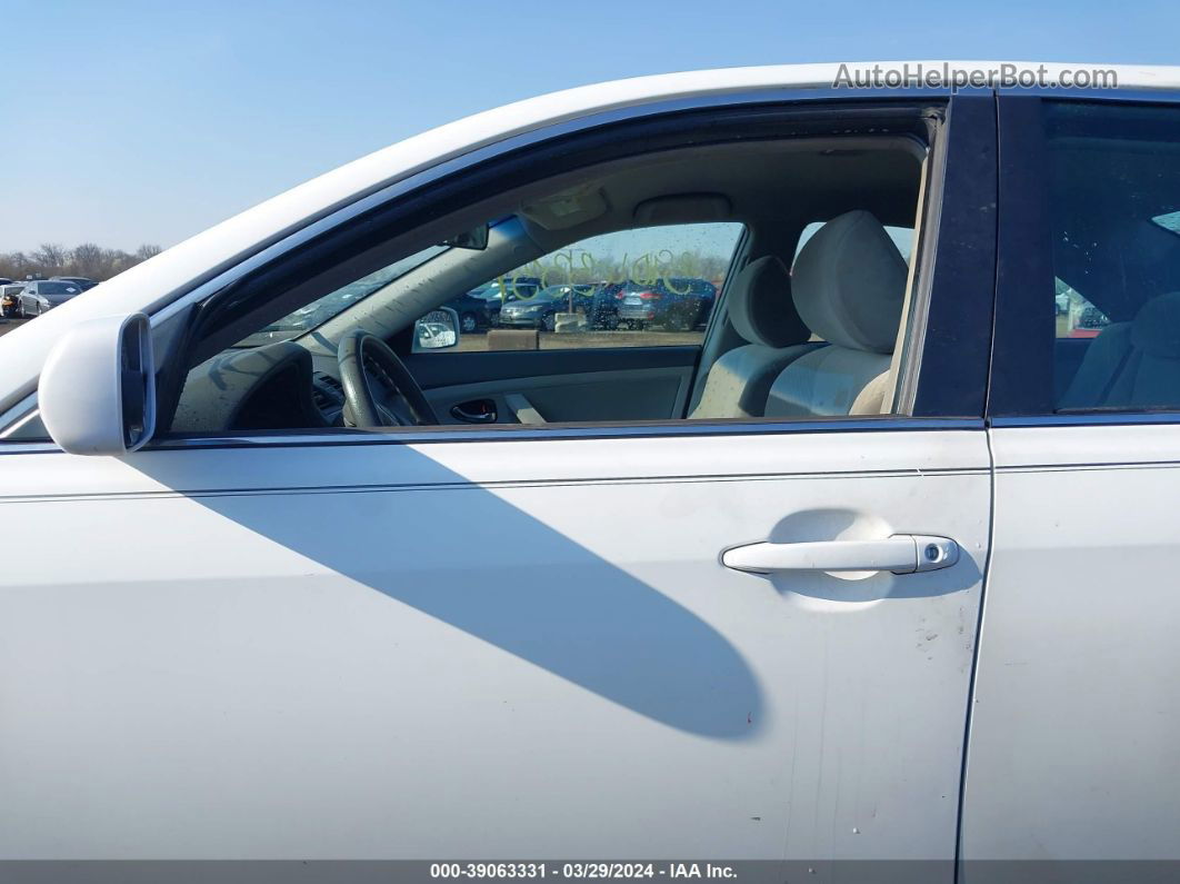 2007 Toyota Camry Le White vin: 4T1BE46K17U665532