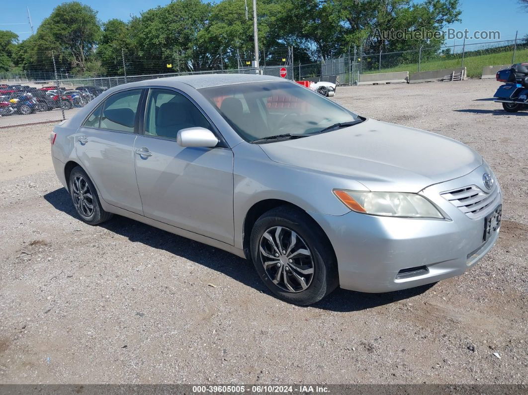 2009 Toyota Camry Le Silver vin: 4T1BE46K19U303008