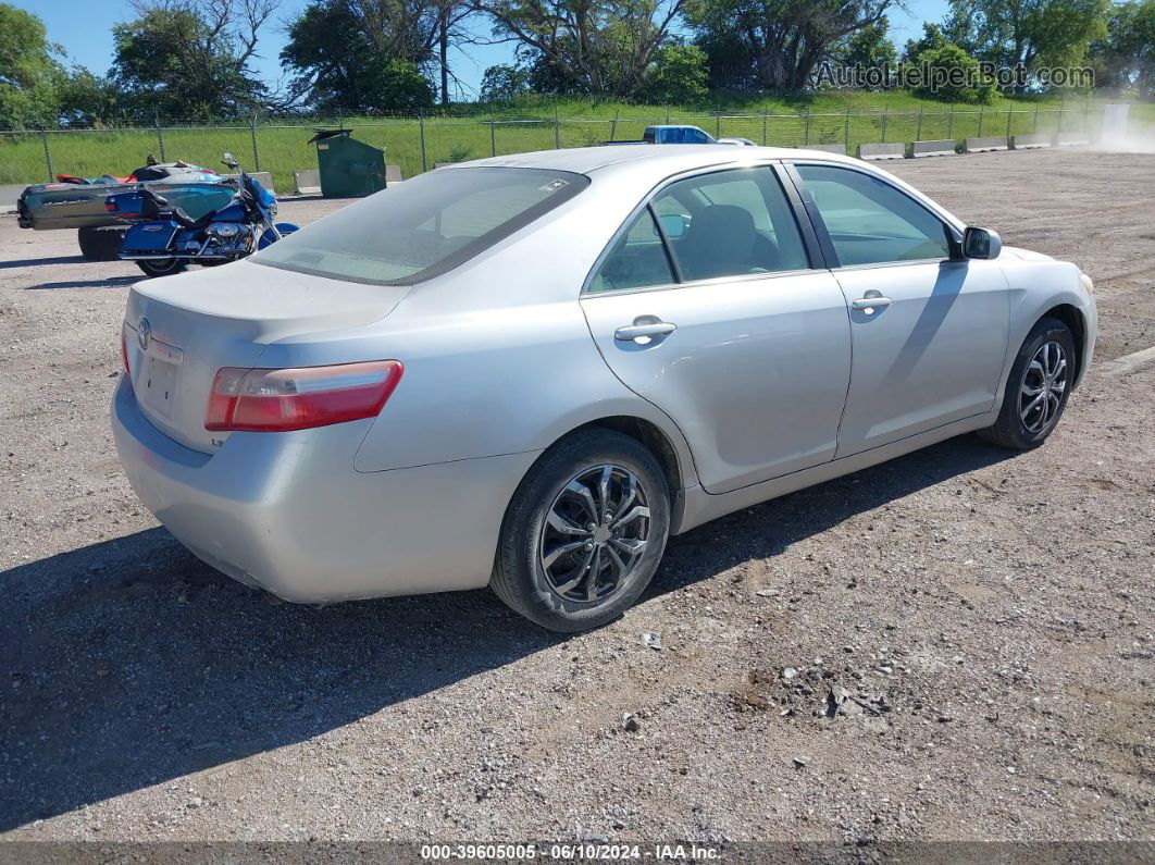 2009 Toyota Camry Le Silver vin: 4T1BE46K19U303008