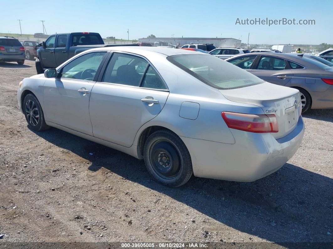 2009 Toyota Camry Le Silver vin: 4T1BE46K19U303008