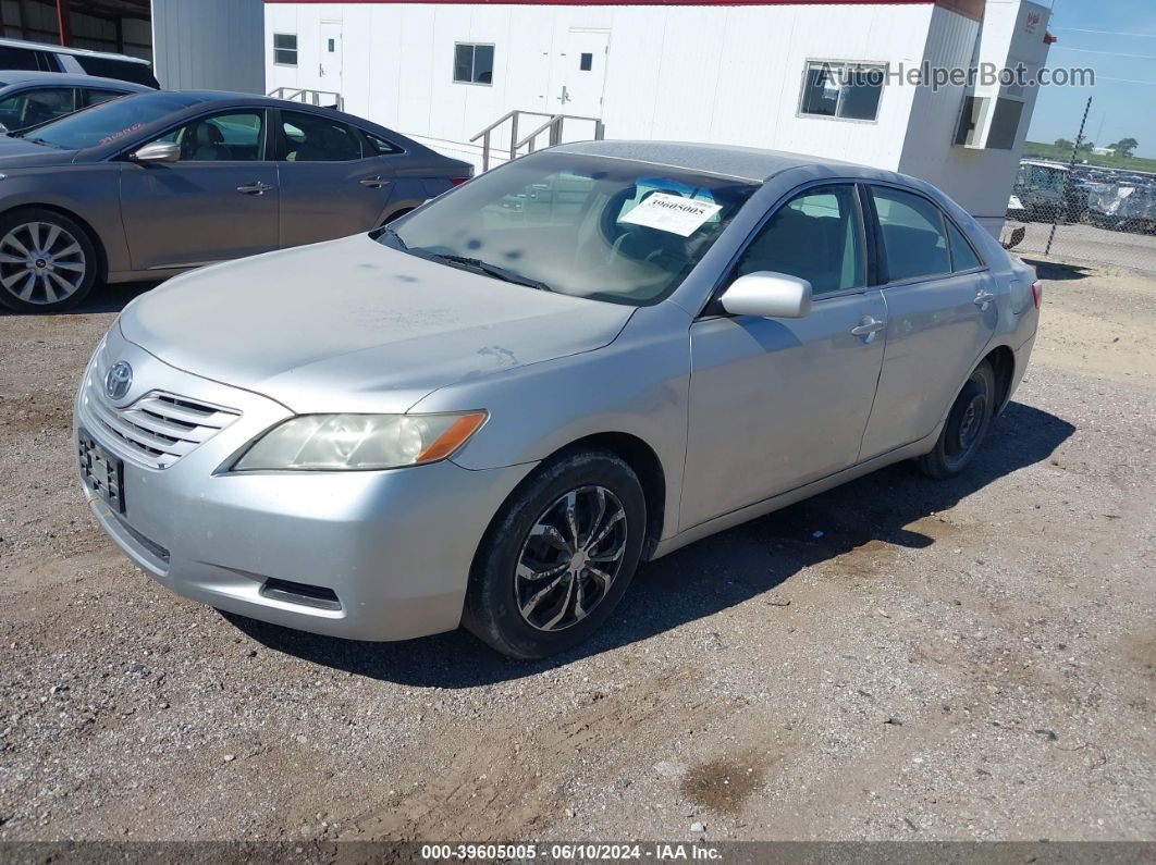 2009 Toyota Camry Le Silver vin: 4T1BE46K19U303008