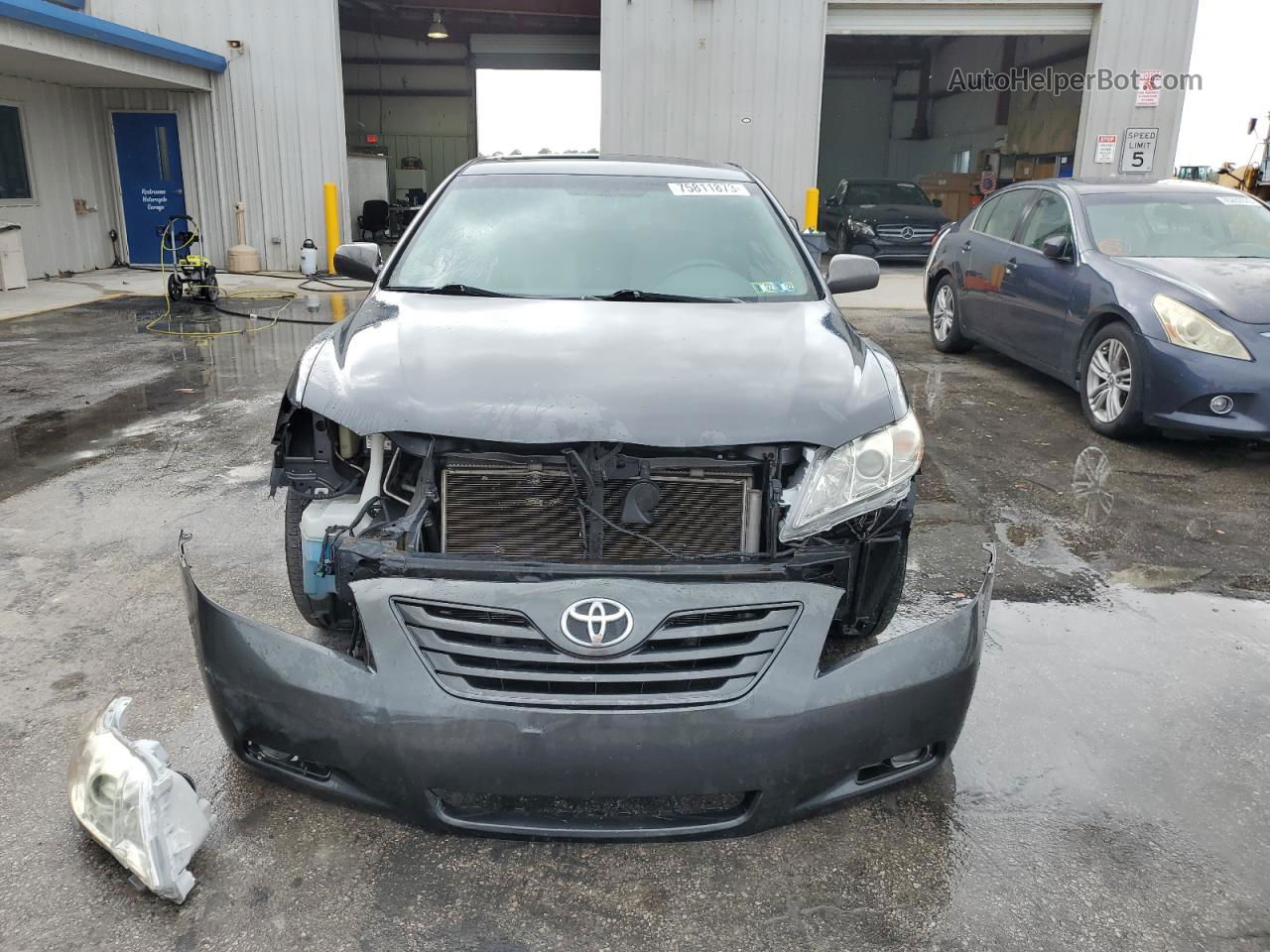 2009 Toyota Camry Base Серый vin: 4T1BE46K19U887586