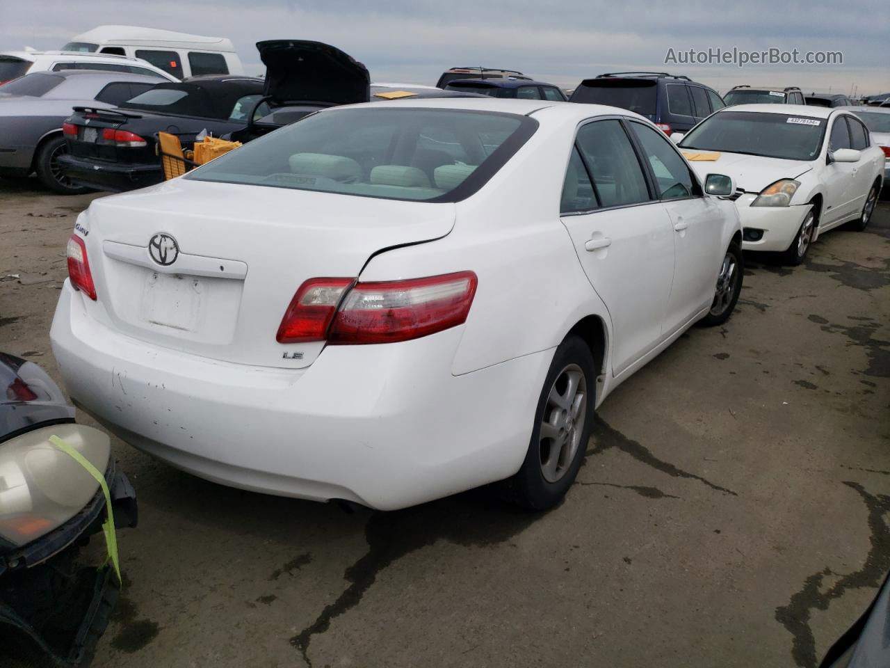 2009 Toyota Camry Base White vin: 4T1BE46K19U891427