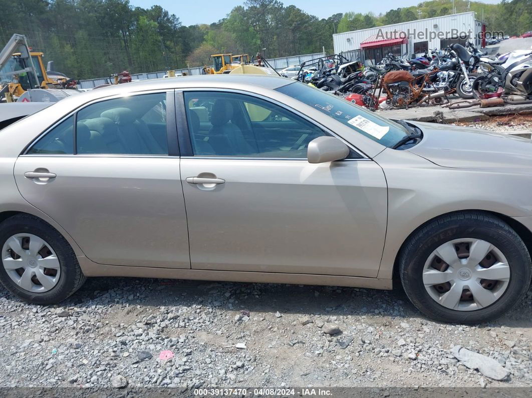 2009 Toyota Camry Le Gold vin: 4T1BE46K29U329262