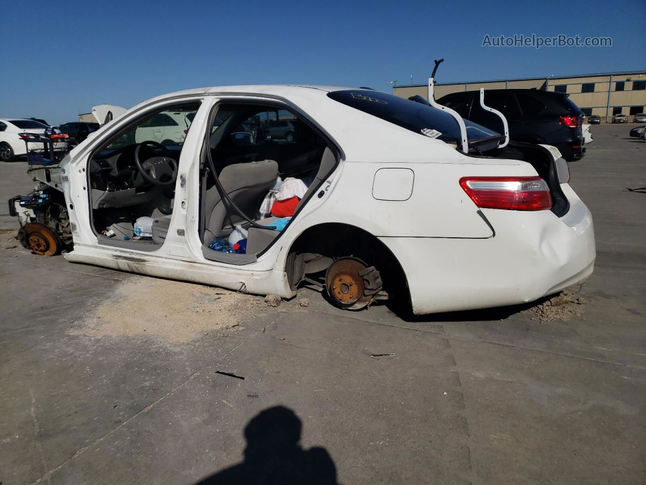 2009 Toyota Camry Base White vin: 4T1BE46K29U829423