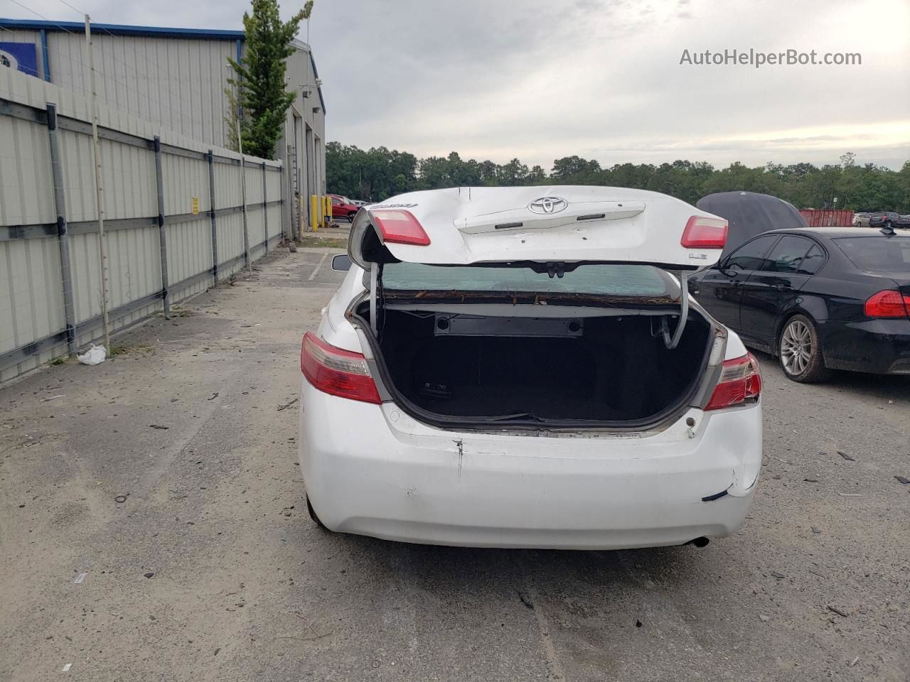 2009 Toyota Camry Base Белый vin: 4T1BE46K29U834640