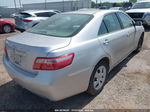 2009 Toyota Camry Le Серебряный vin: 4T1BE46K49U362943