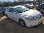 2009 Toyota Camry Base White vin: 4T1BE46K49U920144