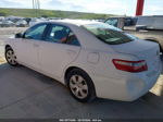 2009 Toyota Camry   White vin: 4T1BE46K59U864442