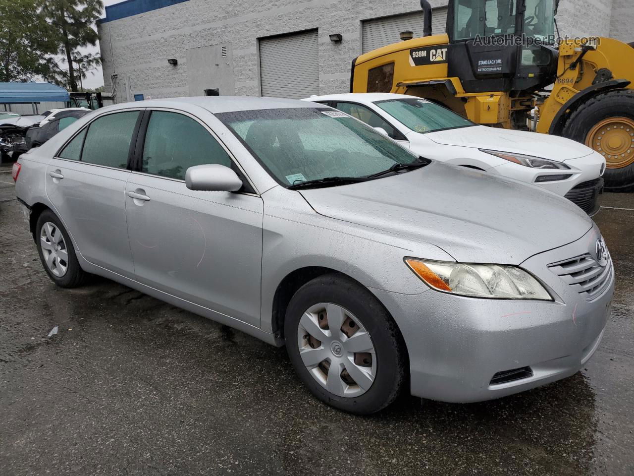 2009 Toyota Camry Base Серебряный vin: 4T1BE46K69U349174