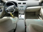 2009 Toyota Camry Base Золотой vin: 4T1BE46K79U293200