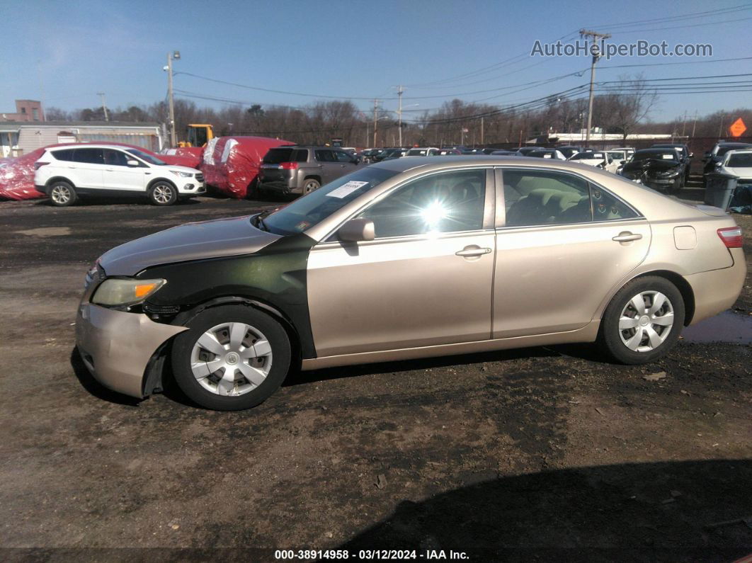 2009 Toyota Camry Le Золотой vin: 4T1BE46K79U845455