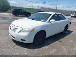2009 Toyota Camry Le White vin: 4T1BE46K79U881050