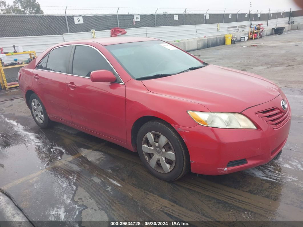 2007 Toyota Camry Le Red vin: 4T1BE46K87U108407