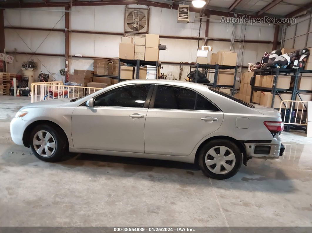 2009 Toyota Camry Le Silver vin: 4T1BE46K89U395539