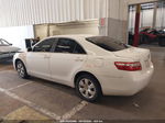 2009 Toyota Camry Le White vin: 4T1BE46K89U808009