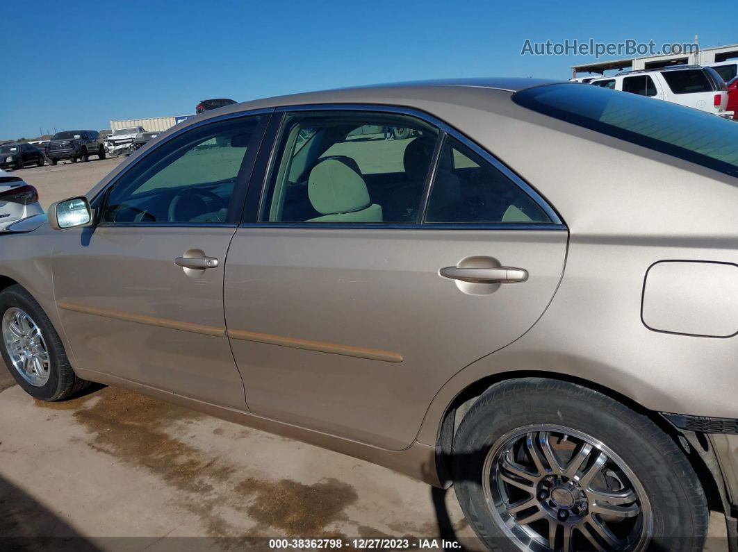 2009 Toyota Camry Le Gold vin: 4T1BE46K99U384436