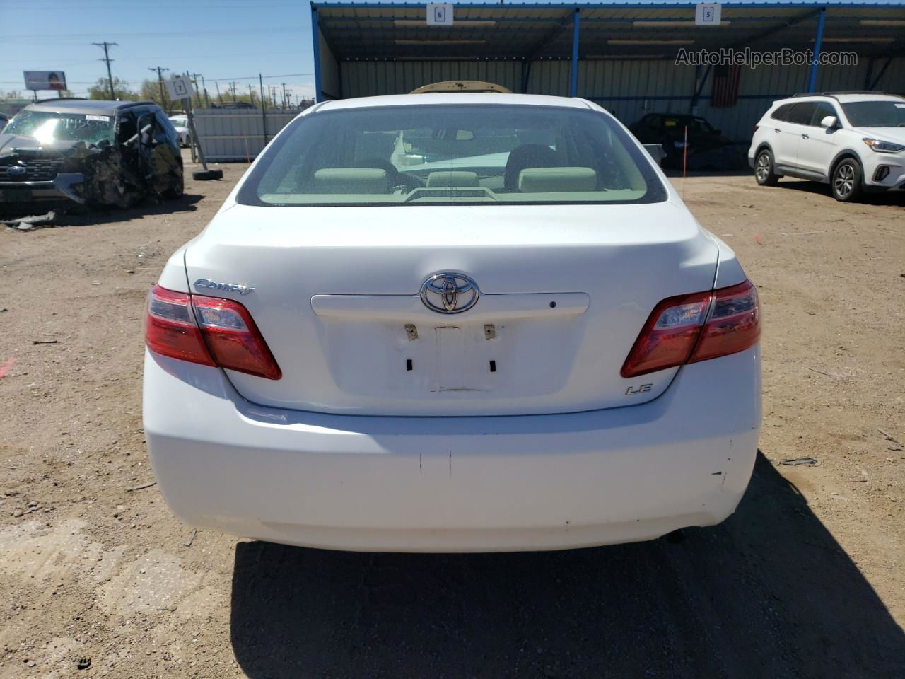 2009 Toyota Camry Base White vin: 4T1BE46K99U867621