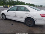 2009 Toyota Camry Le White vin: 4T1BE46K99U868235