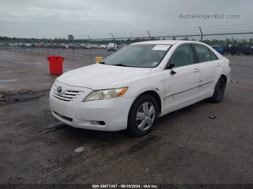 2009 Toyota Camry Le White vin: 4T1BE46K99U868235