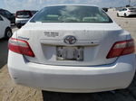 2009 Toyota Camry Base White vin: 4T1BE46K99U907244