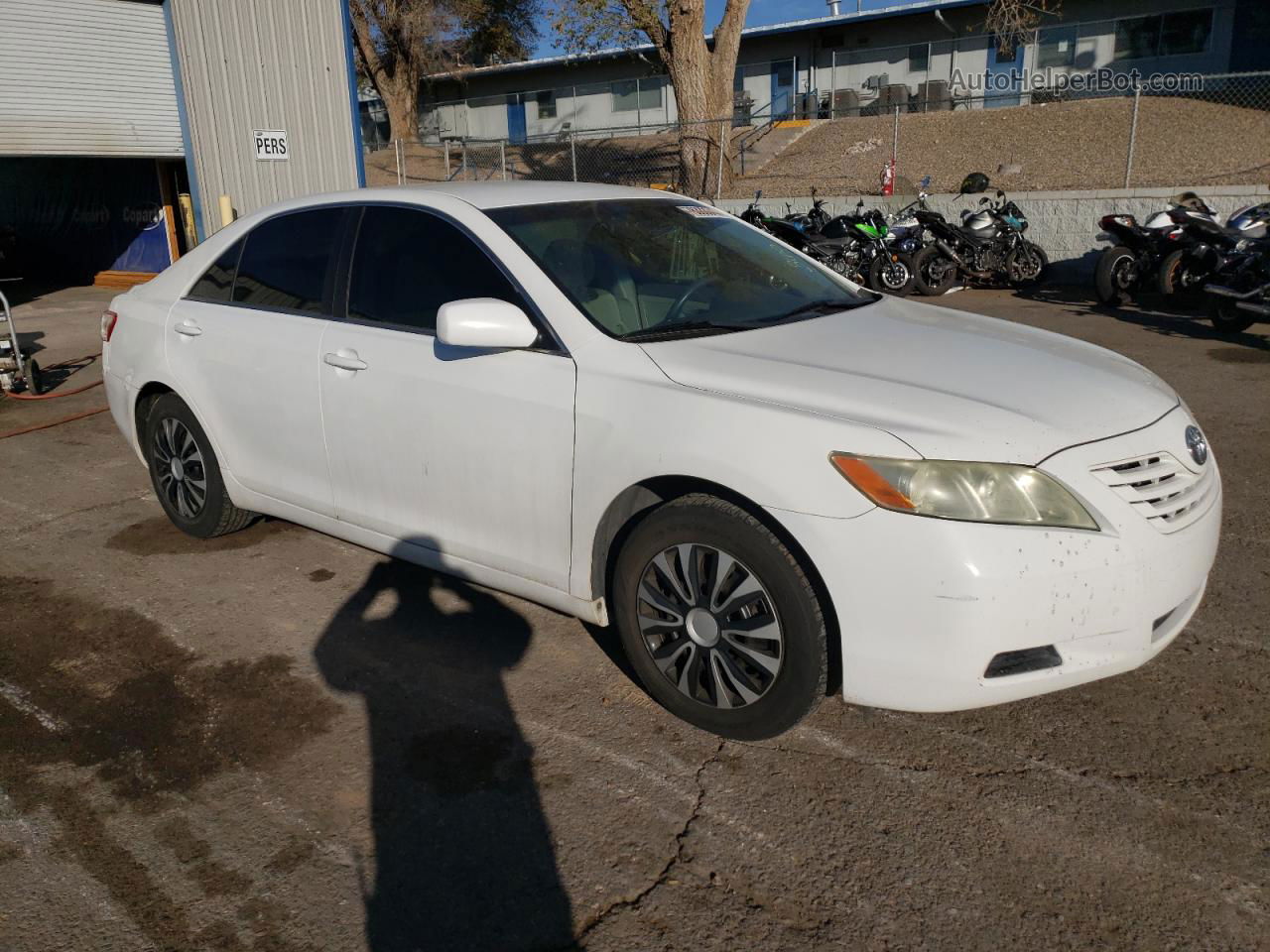 2009 Toyota Camry Base White vin: 4T1BE46K99U912007