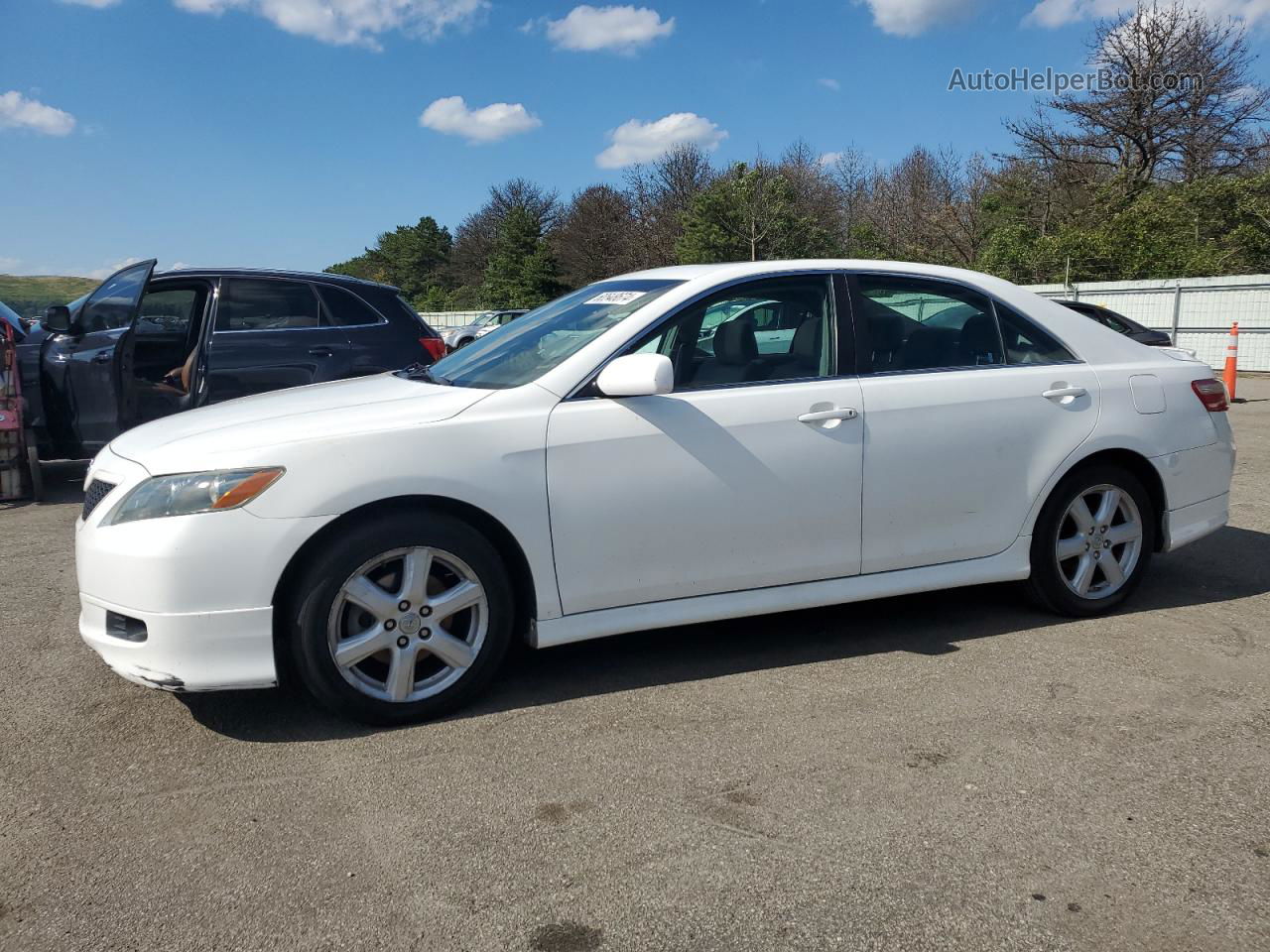 2009 Toyota Camry Base Белый vin: 4T1BE46K99U913576