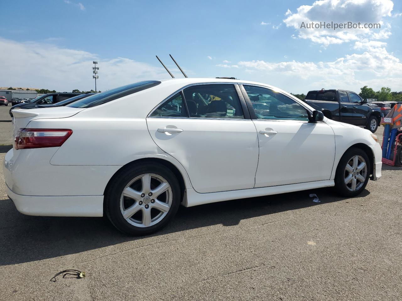 2009 Toyota Camry Base Белый vin: 4T1BE46K99U913576