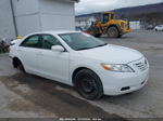 2009 Toyota Camry   White vin: 4T1BE46K99U914114