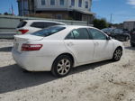 2009 Toyota Camry Base White vin: 4T1BE46KX9U814118