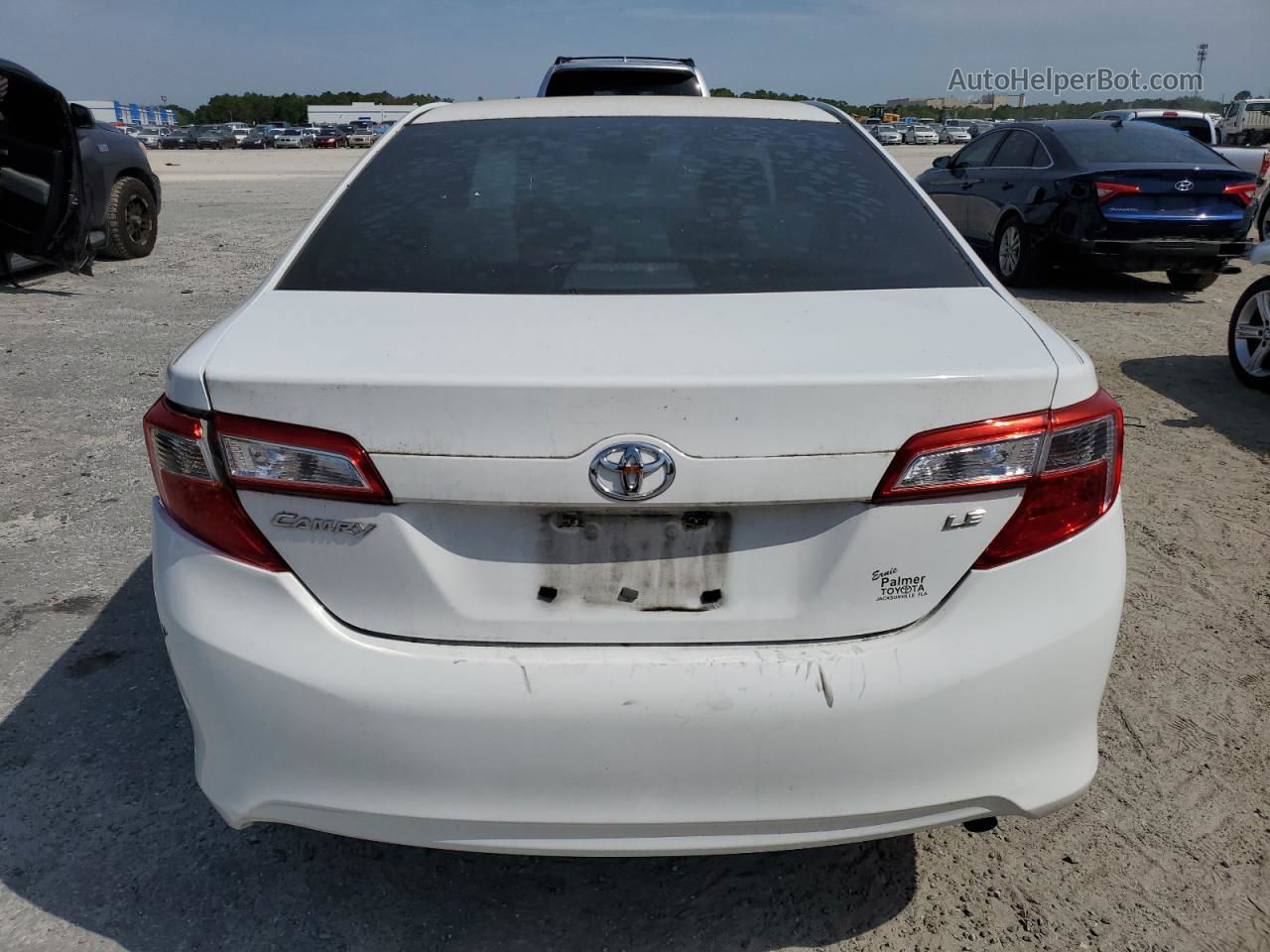 2012 Toyota Camry Base White vin: 4T1BF1FK0CU197668