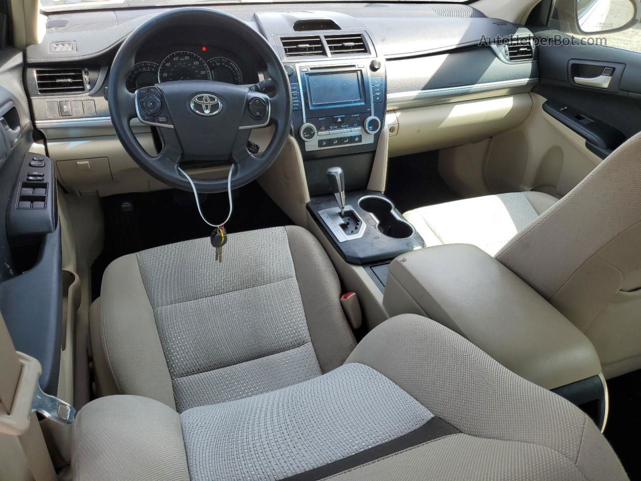 2012 Toyota Camry Base Белый vin: 4T1BF1FK0CU197668