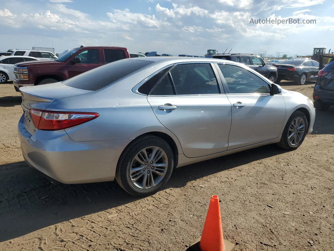 2016 Toyota Camry Le Silver vin: 4T1BF1FK0GU139548