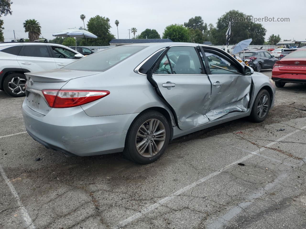 2016 Toyota Camry Le Silver vin: 4T1BF1FK0GU160996