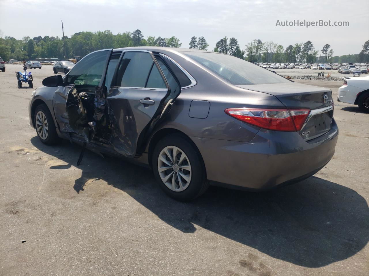 2016 Toyota Camry Le Gray vin: 4T1BF1FK0GU167768