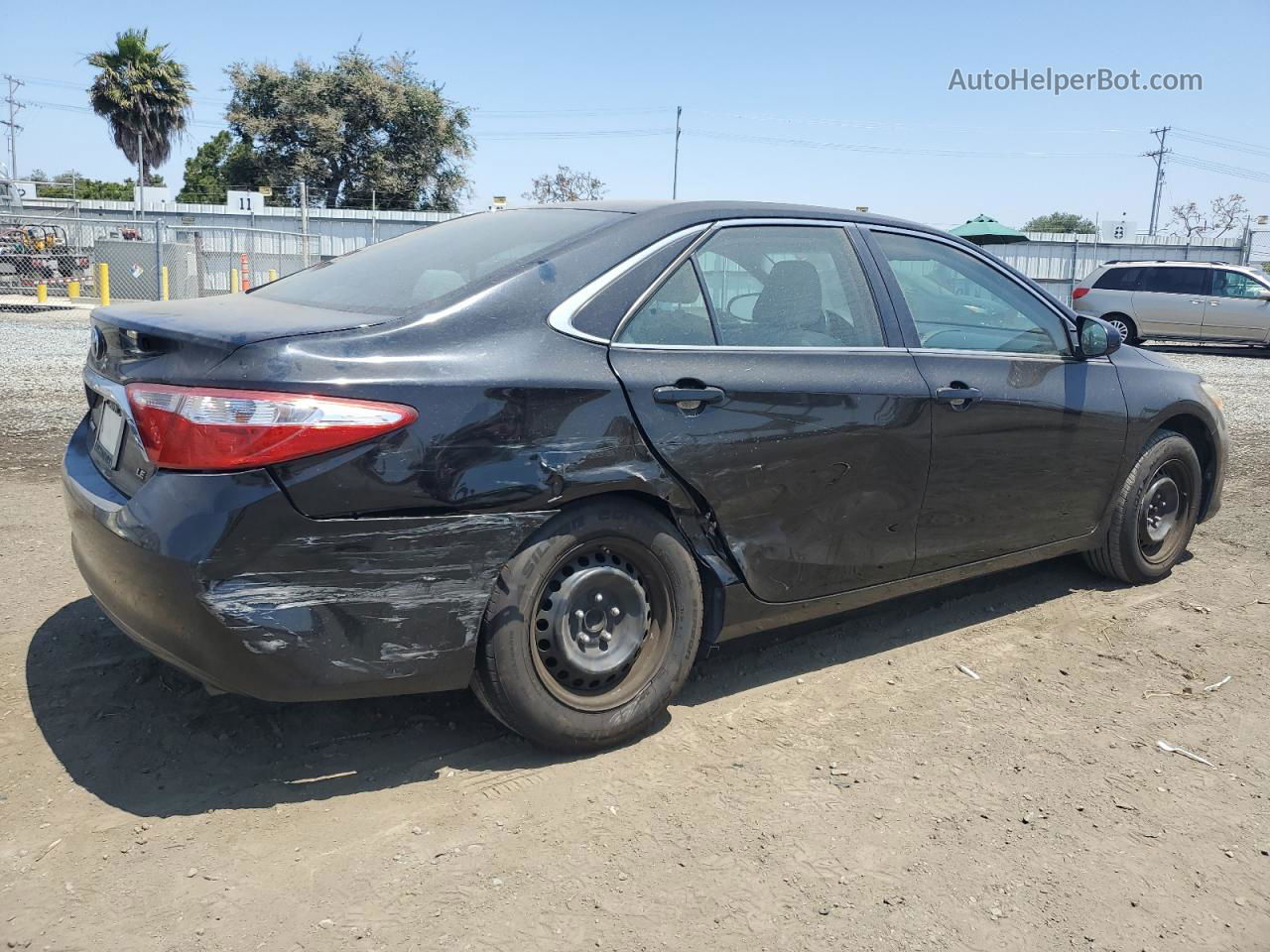 2016 Toyota Camry Le Black vin: 4T1BF1FK0GU196929