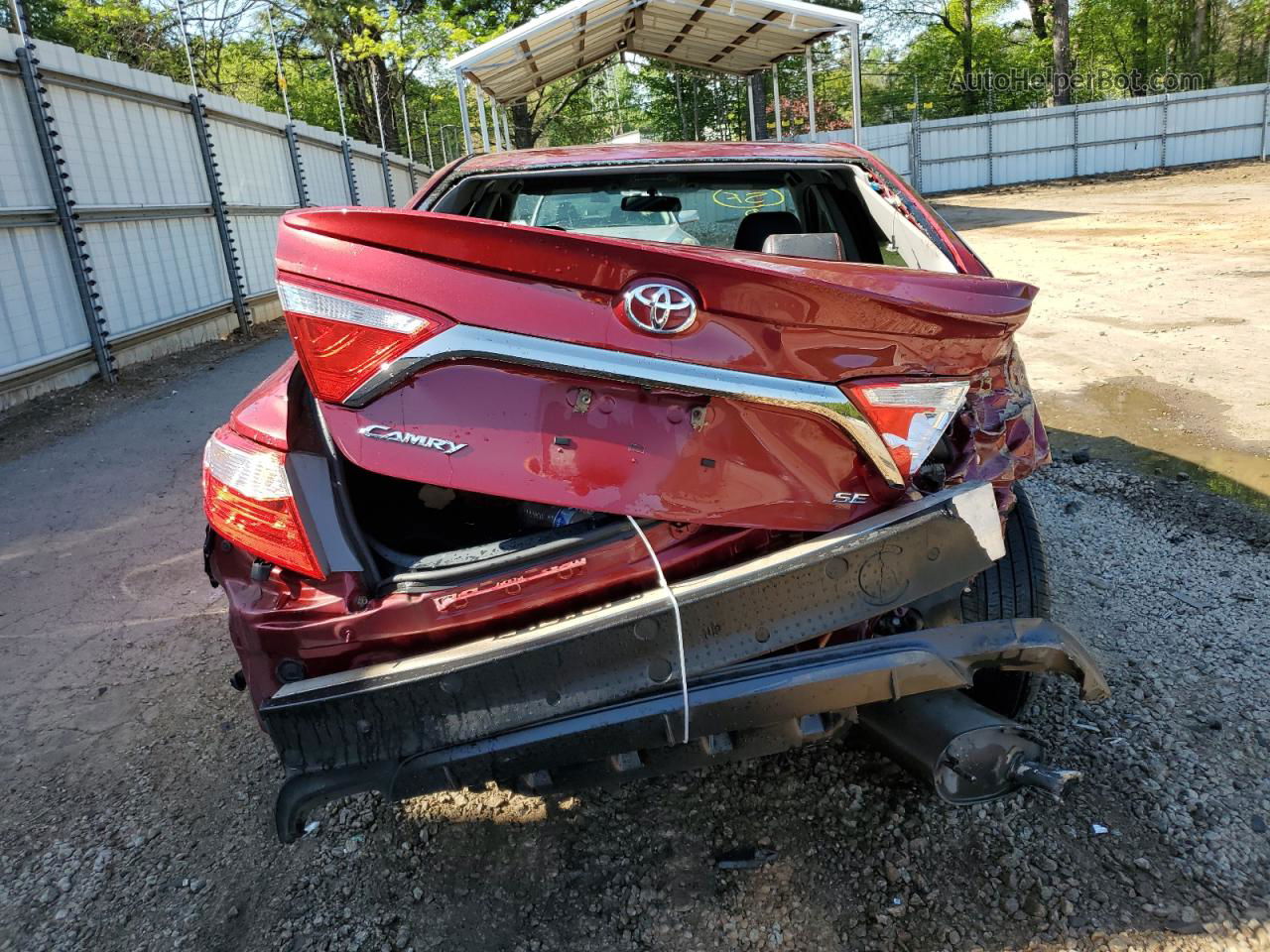 2016 Toyota Camry Le Red vin: 4T1BF1FK0GU573906