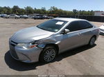 2017 Toyota Camry Le Серебряный vin: 4T1BF1FK0HU626041