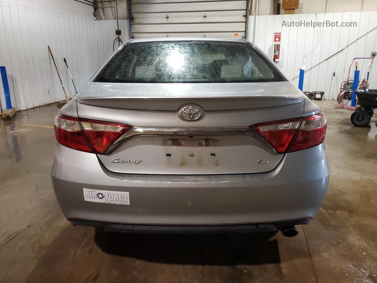 2017 Toyota Camry Le Silver vin: 4T1BF1FK0HU654311