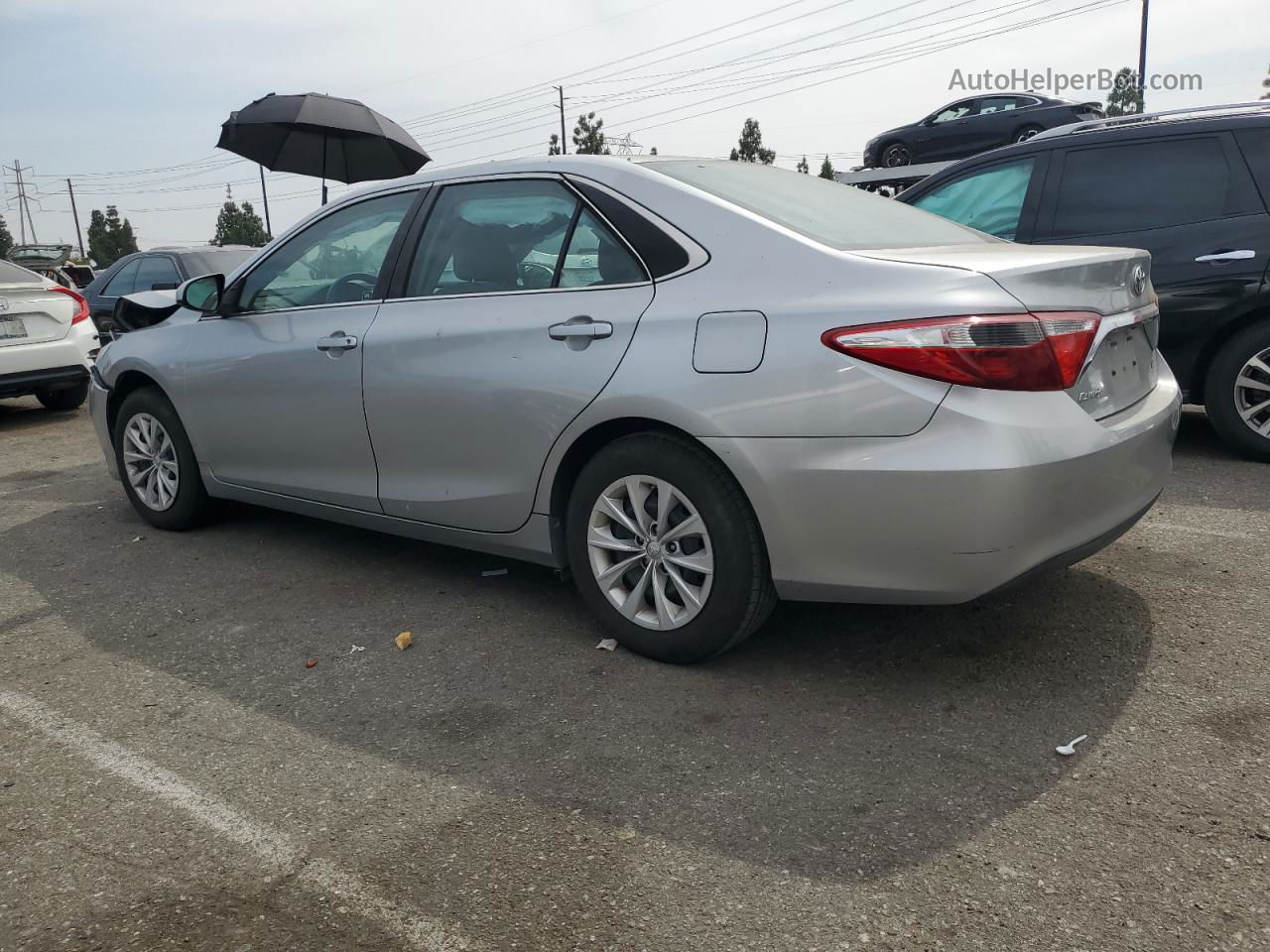 2017 Toyota Camry Le Silver vin: 4T1BF1FK0HU671819