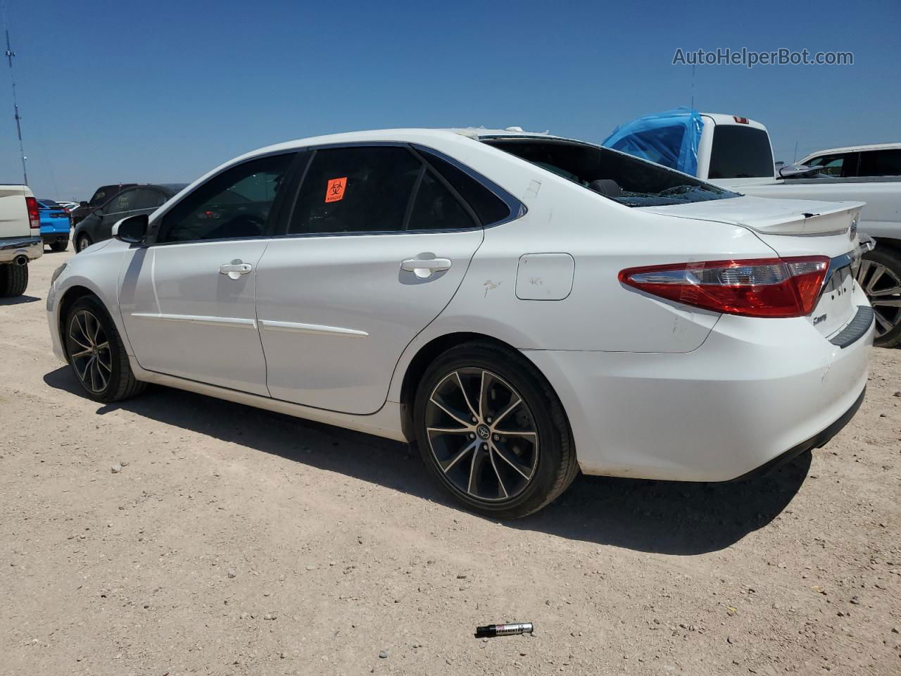 2017 Toyota Camry Le White vin: 4T1BF1FK0HU737110