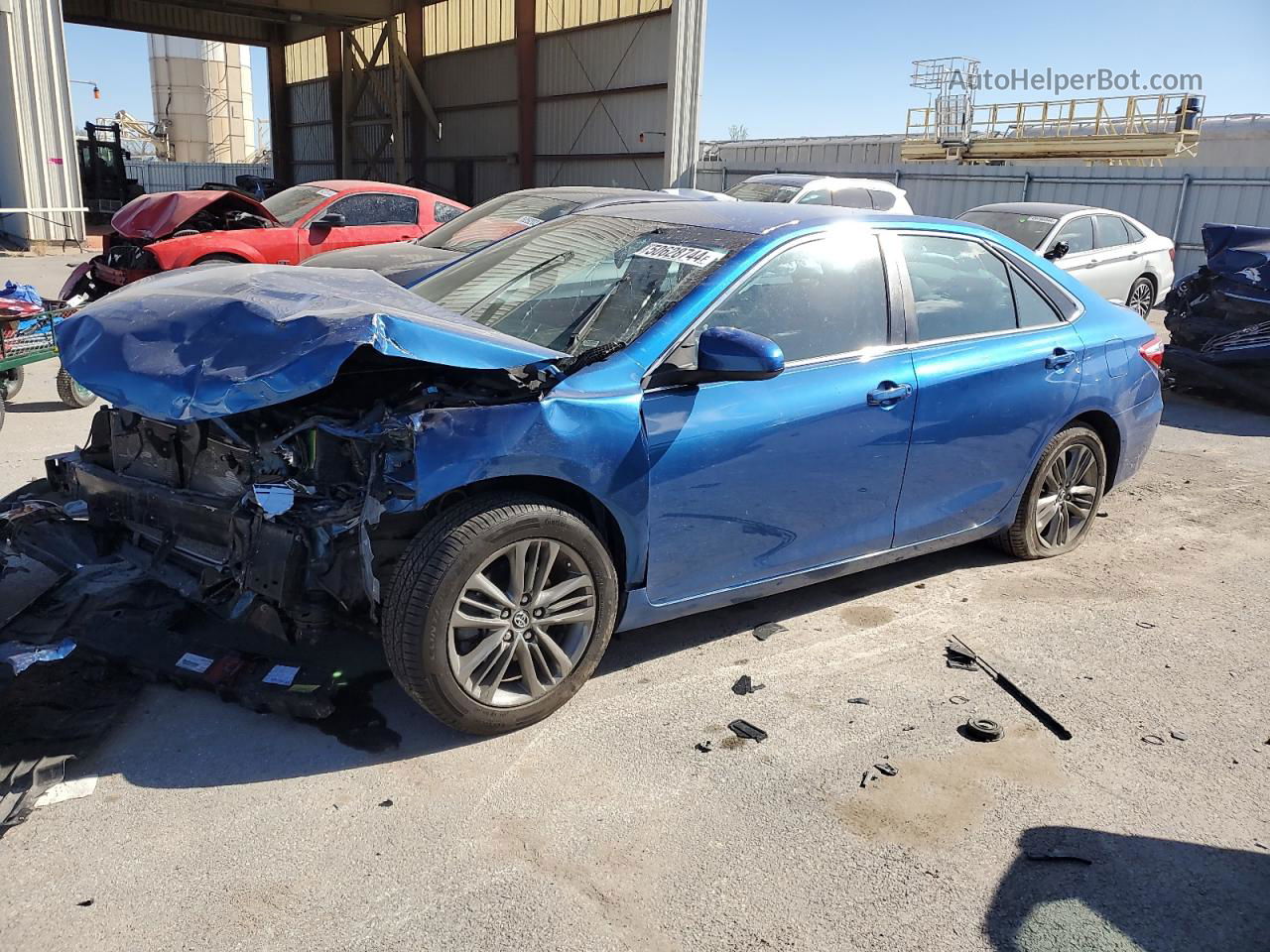 2017 Toyota Camry Le Синий vin: 4T1BF1FK0HU748124