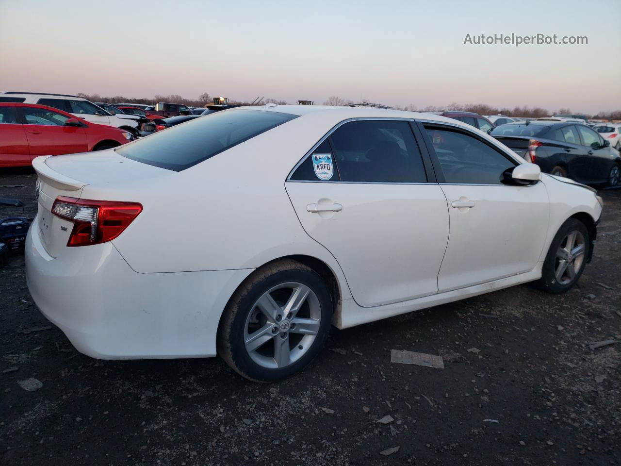 2012 Toyota Camry Base White vin: 4T1BF1FK1CU543954