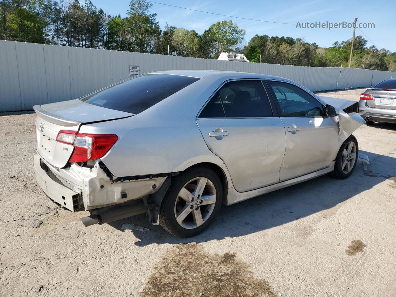 2014 Toyota Camry L Silver vin: 4T1BF1FK1EU812912