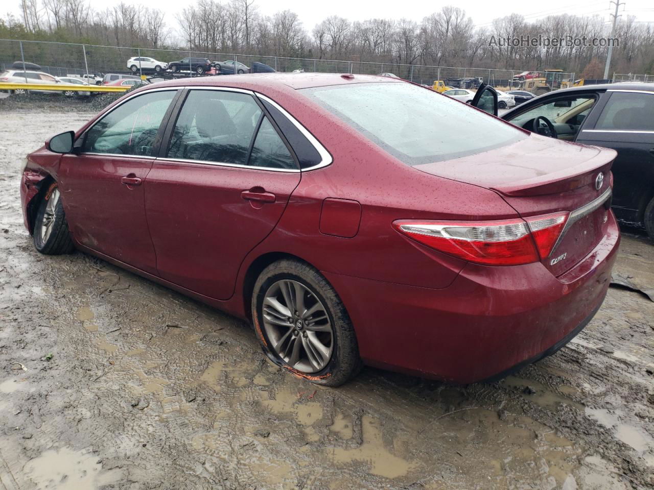 2016 Toyota Camry Le Red vin: 4T1BF1FK1GU568715